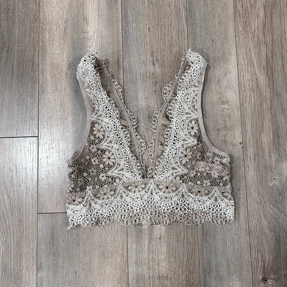 Victoria's Secret Lace Bra - Cream and Brown - Picture 4 of 5